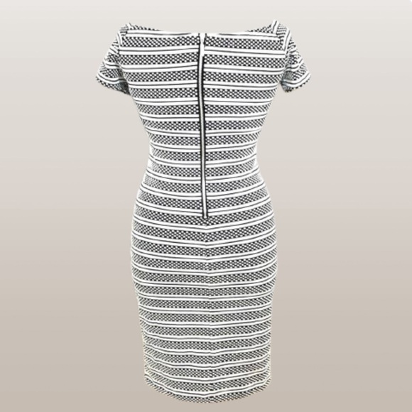 BISOU BISOU Cap Sleeves Midi Dress. - Picture 2 of 5